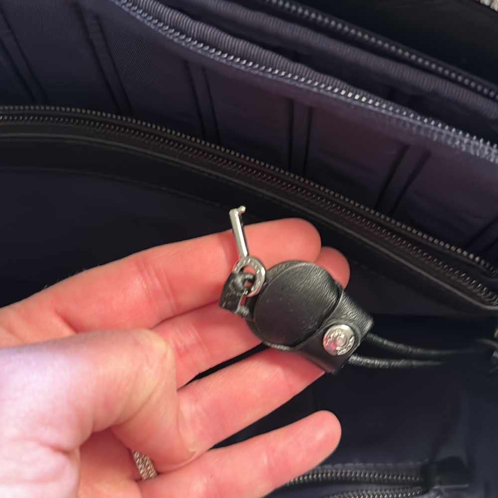 Tumi Black Laptop Bag - Picture 5 of 8